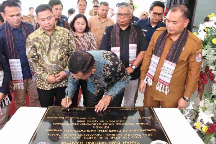 pemkab_deli_serdang_hibahkan_tanah_dan_bangunan_seluas_4891_meter_kepada_kpu