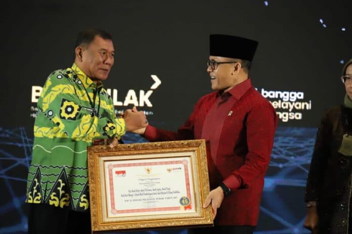 pemkab_deli_serdang_kembali_raih_sejumlah_penghargaan_dari_pemerintah_pusat