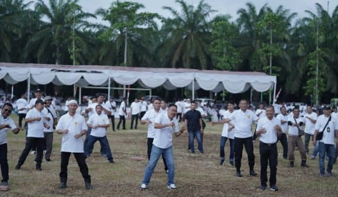 pemkab_labusel_satu_satunya_di_sumut_fasilitasi_peringatan_hari_buruh