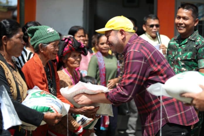pemkab_pakpak_bharat_bagikan_3968_paket_beras_bantuan_pangan_pemerintah