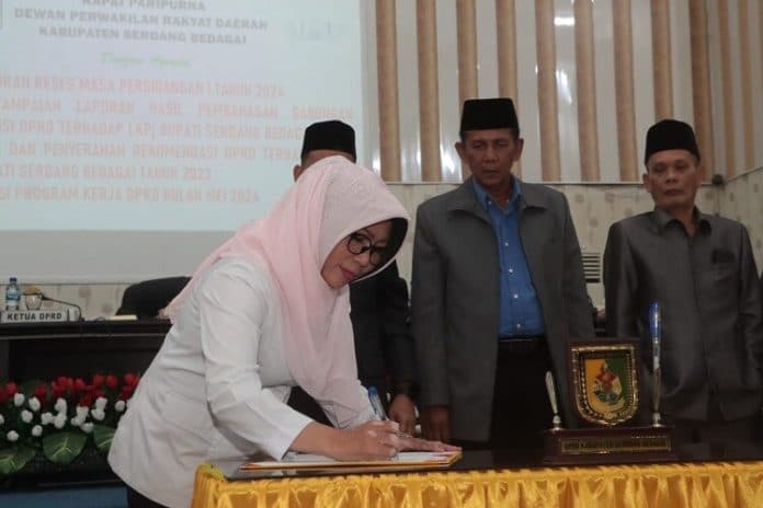 pemkab_sergai_apresiasi_dprd_dan_masyarakat_dukung_pemerintahan_dan_pembangunan