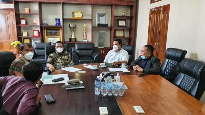 pemkab_toba_akan_berikan_jamsostek_kepada_5000_pekerja_rentan_dan_pekerja_sosial