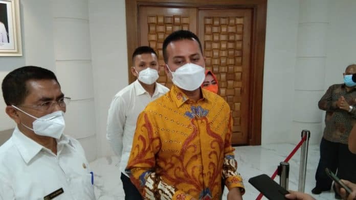 pemprov_libatkan_poltekpar_medan_siapkan_masyarakat_kawasan_ekowisata_langkat