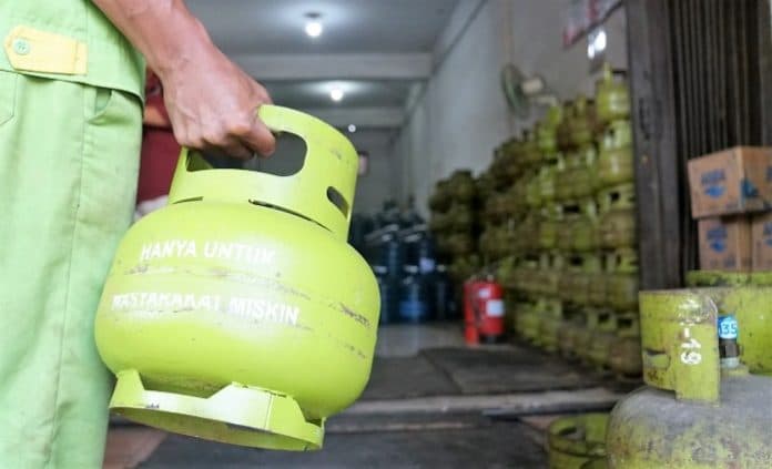 pemprov_sumut_ingatkan_untuk_meningkatkan_koordinasi_dan_pengawasan_subsidi_lpg_3_kg