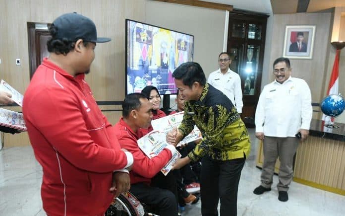 pemprov_sumut_kucurkan_bonus_rp3_miliar_lebih_kepada_atlet_disabilitas_berprestasi
