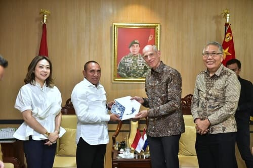 pemprovsu_dan_belanda_jajaki_kerjasama_konversi_sampah_ke_energi_listrik