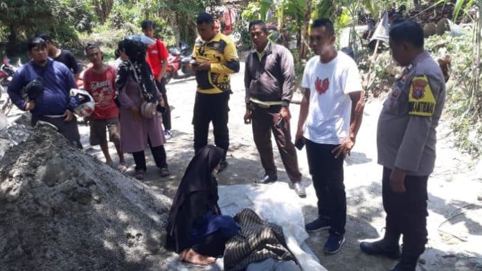 pemuda_ini_ditemukan_tewas_di_pinggir_sungai_pondok_bambu_deli_serdang
