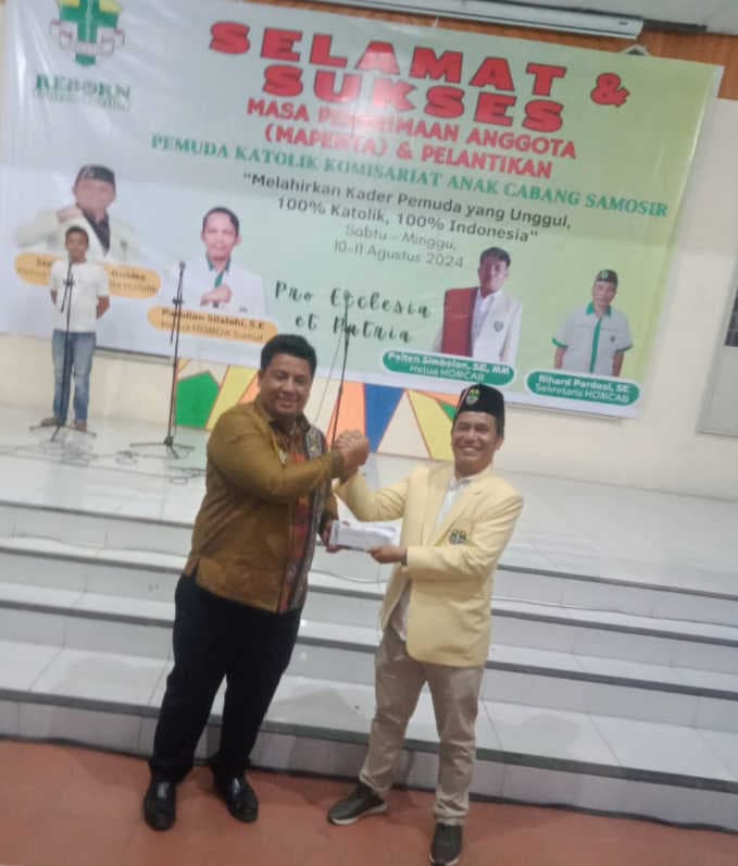 pemuda_katolik_komcab_samosir_lantik_pengurus_anak_cabang_9_kecamatan