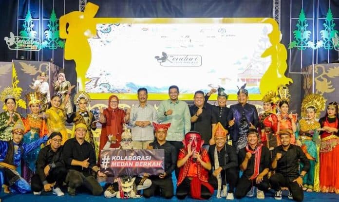 penampilan_tarian_multietnis_medan_pukau_warga_batam_apa_tanggapan_bobby