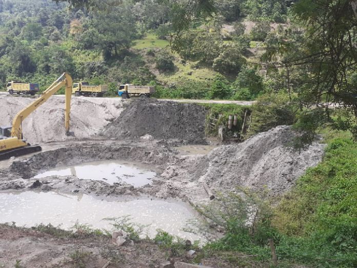 penanganan_kasus_penjualan_sedimen_pasir_oleh_oknum_karyawan_perum_jasa_tirta_i_dipertanyakan