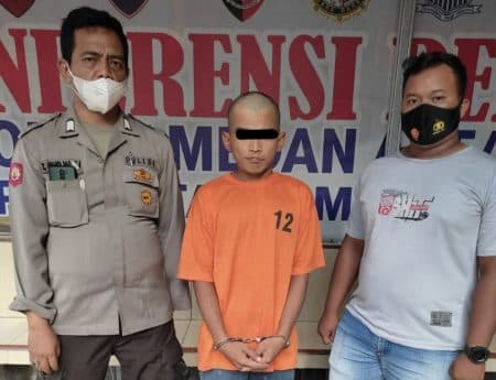 penarik_betor_ancam_bunuh_penagih_utangnya_di_medan