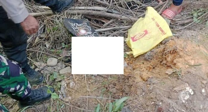 pencari_kepiting_temukan_orok_bayi_di_pinggiran_sungai_bederak