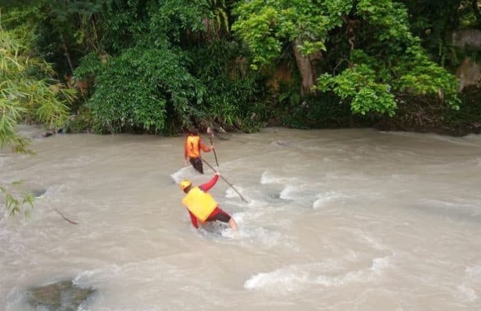 pencarian_balita_hanyut_di_sungai_bah_bolon_dilanjutkan_besok