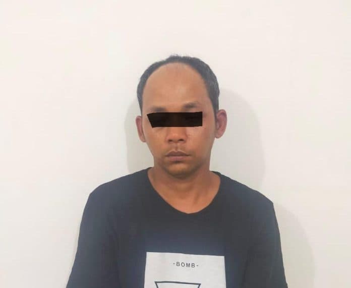 pencuri_uang_rp64_juta_ditangkap_korban_apresiasi_polres_pematang_siantar