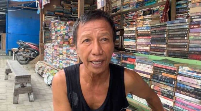 pendapatan_pedagang_buku_bekas_menurun_drastis_akibat_relokasi