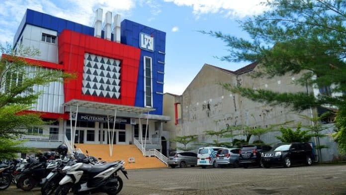 pendidikan_vokasi_lp3i_medan_lakukan_penempatan_kerja