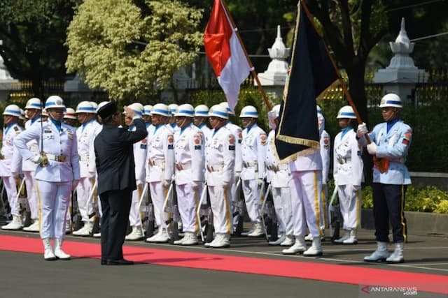 peneliti_jokowi_tangkap_alasan_di_balik_jokowi_tarik_prabowo