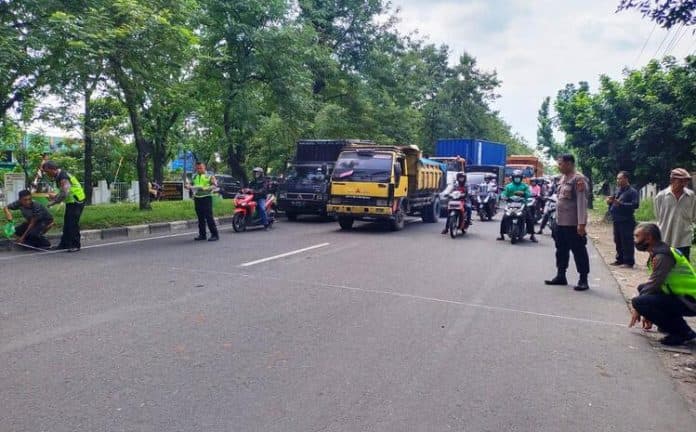 penemuan_2_mayat_pria_di_depan_kantor_bsip_sumut_diduga_korban_laka_lantas
