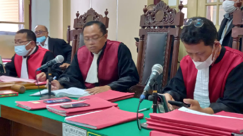 penerima_9837_gr_sabu_lewat_jasa_pos_divonis_9_tahun_penjara