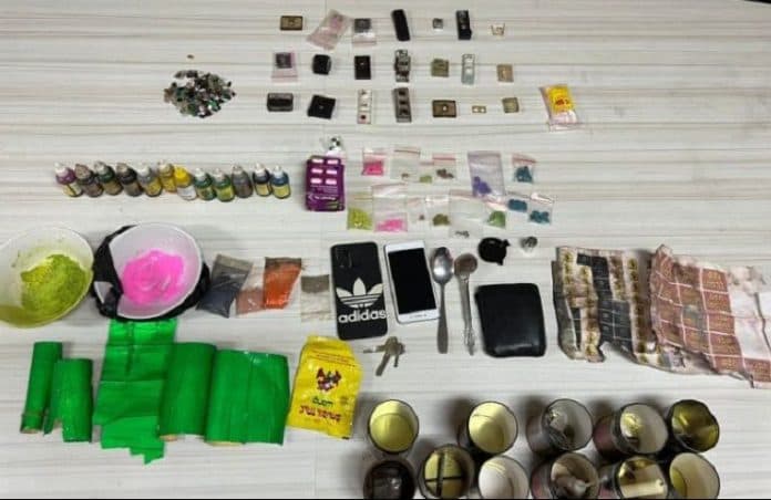 pengedar_bikin_industri_rumah_tangga_pembuatan_narkoba_polisi_temukan_ekstasi_siap_edar