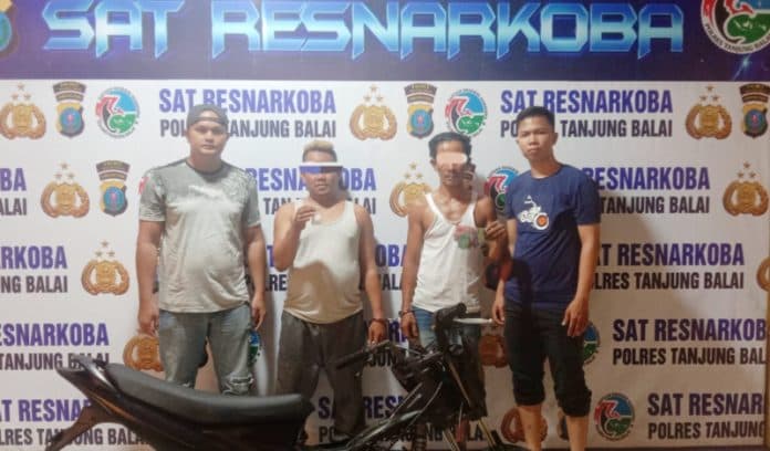 pengedar_sabu_digerebek_polisi_usai_transaksi