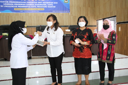 pengelola_arsip_pemko_siantar_ikuti_bimtek_pemberdayaan_kapasitas_unit_kearsipan