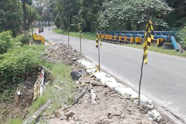pengendara_tujuan_parapat_yang_lewat_jalan_sisingamangaraja_siantar_agar_hati_hati