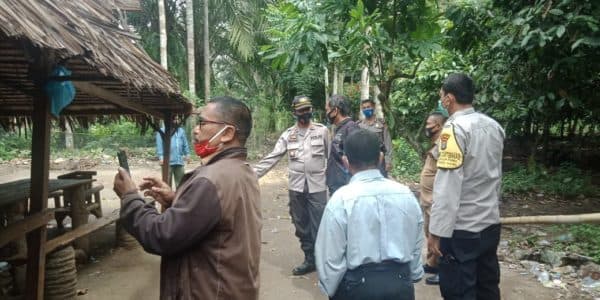 penggerebekan_bocor_lapak_judi_dadu_dekat_mesjid_jami_kosong