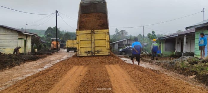 pengguna_material_mblb_dikenakan_pajak_rekanan_penyedia_barjas_pemkab_dairi_ngaku_rugi