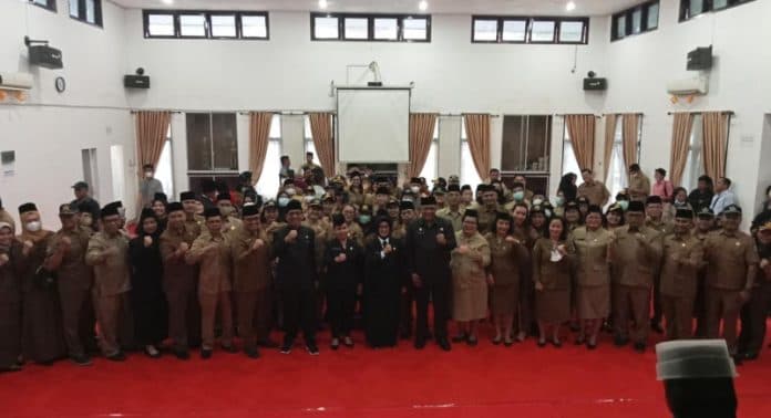 penghujung_tahun_2022_wali_kota_siantar_lantik_129_pejabat_eselon_ii_iii_dan_iv