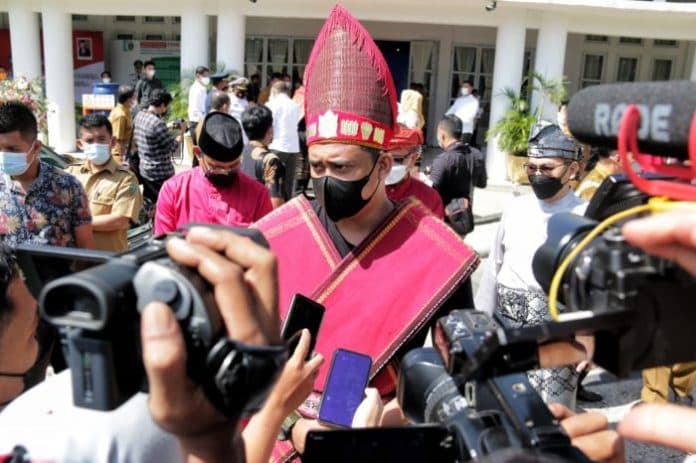 pengsiun_dari_sekdaprovsu_bobby_sampaikan_hal_ini_pada_sabrina