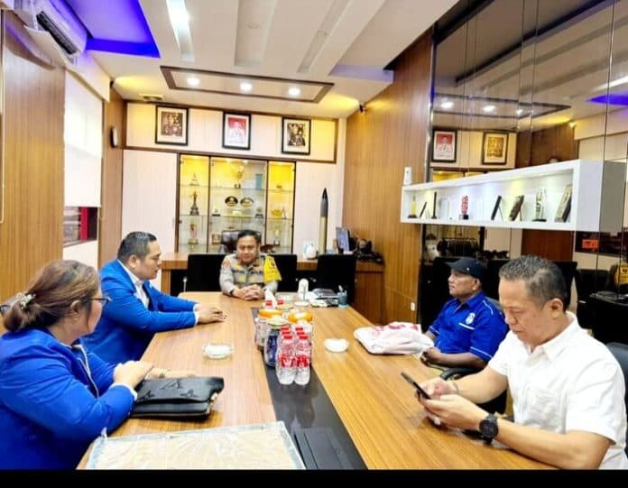 pengurus_bertemu_kapolres_perayaan_natal_dan_pelantikan_pac_gamki_deli_serdang_digabung