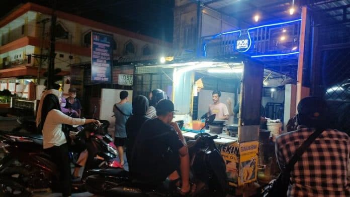 pengusaha_telur_gulung_bisa_untung_rp100_juta_setahun