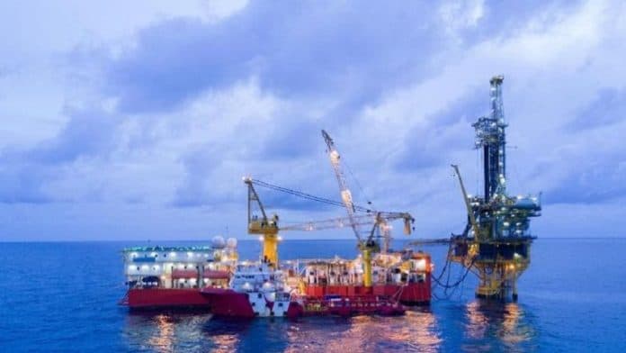 peningkatan_kasus_covid_19_hentikan_kenaikan_harga_minyak