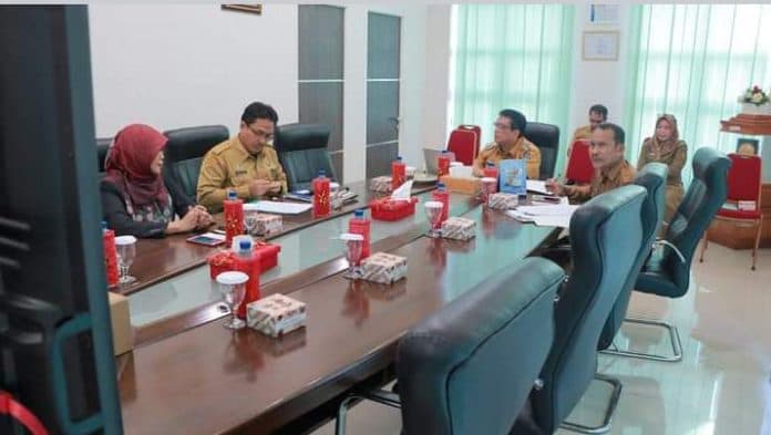 penjabat_wali_kota_tebing_tinggi_ikuti_rakor_pengendalian_inflasi_daerah