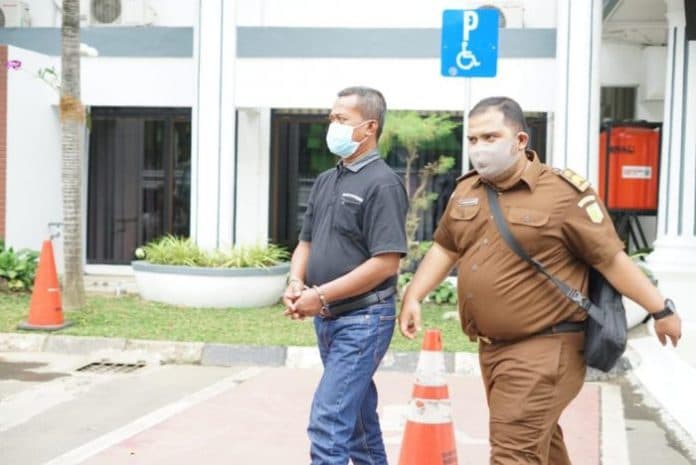 penjual_354_ribu_batang_rokok_tanpa_cukai_divonis_16_bulan_penjara