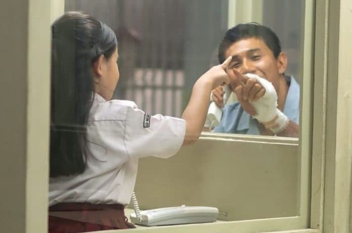 penonton_film_indonesia_torehkan_sejarah_baru