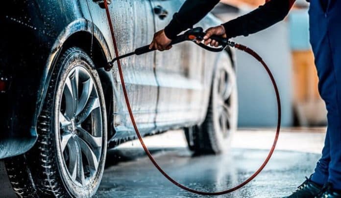 pentingnya_membersihkan_ban_mobil_secara_rutin_awas_nyesel