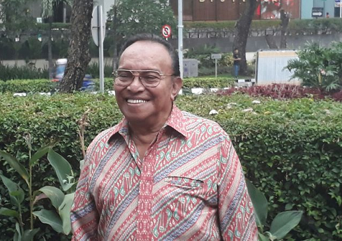 penyanyi_senior_bob_tutupoly_meninggal_dunia