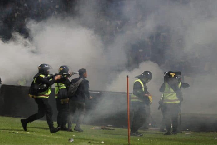 penyebab_127_tewas_di_stadion_kanjuruhan_ini_efek_fatal_kurang_oksigen
