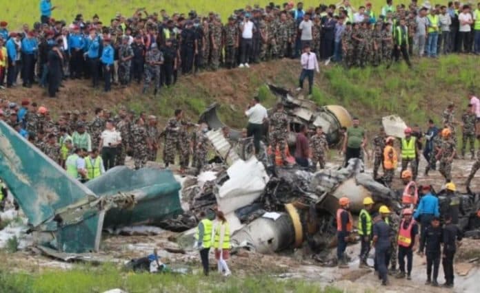 penyebab_pilot_pesawat_jatuh_di_nepal_tewaskan_18_orang_bisa_selamat