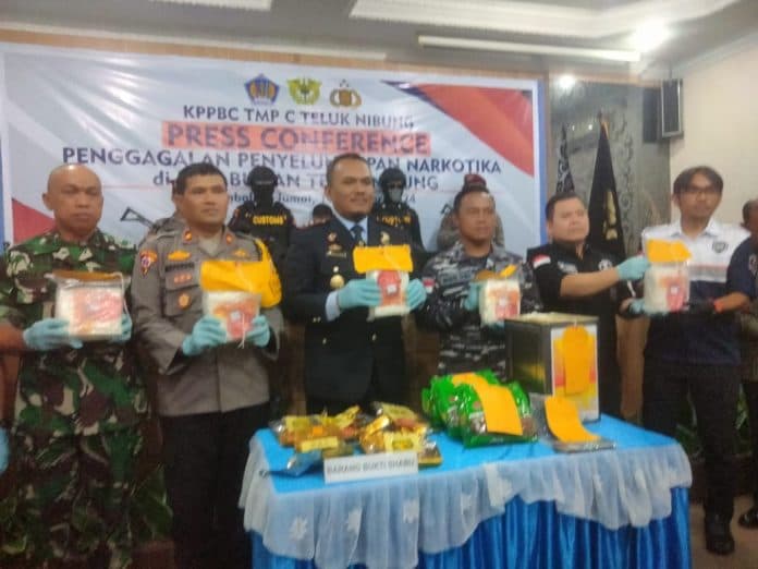 penyelundupan_5_kg_sabu_dari_malaysia_digagalkan_bea_cukai_teluk_nibung