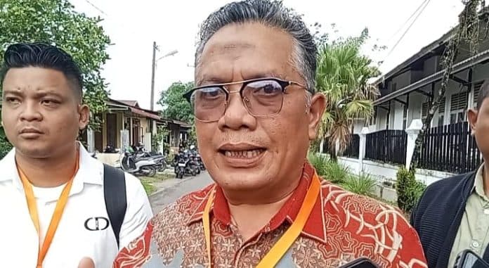 penyerahan_dokumen_bapaslon_masinton_mahmud_aswin_lubis_bawaslu_mengawasi_bukan_mengintervensi