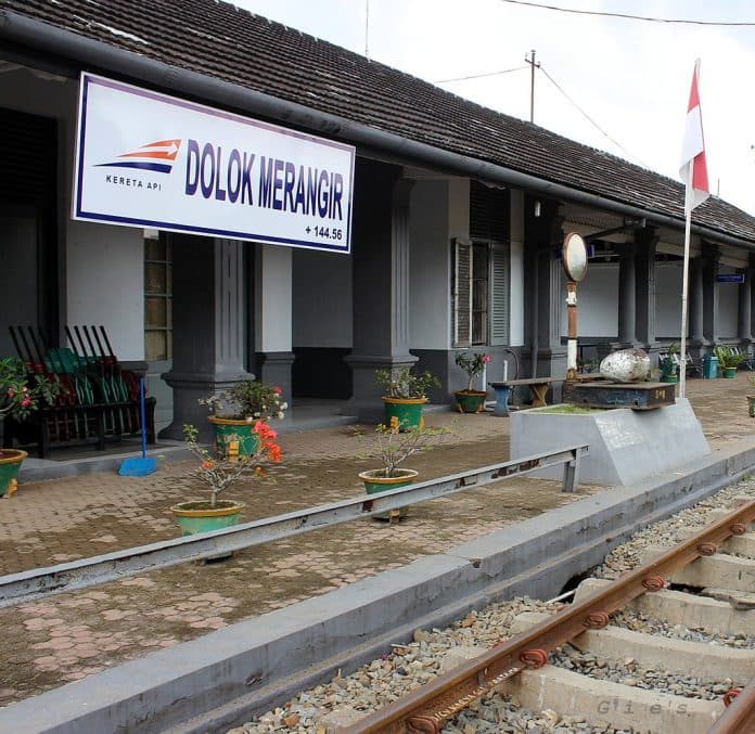 per_1_desember_tiga_stasiun_ka_di_sumut_kembali_layani_naik_turun
