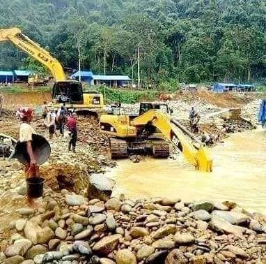 peradaban_pantai_barat_terancam_punah_hutan_dan_sungai_di_madina_hancur