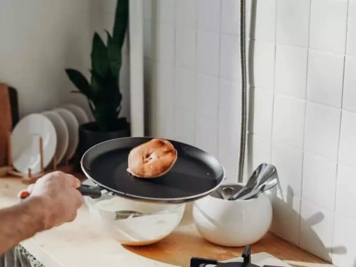 peralatan_memasak_dari_logam_berbahaya_yang_harus_anda_hindari