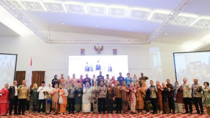 perayaan_hari_kartini_pemprov_sumut_wali_kota_susanti_bacakan_surat_ra_kartini_kepada_sahabatnya