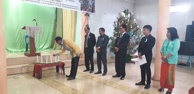 perayaan_natal_keluarga_besar_gempar_humbahas_bersama_allah_niscaya_akan_selamat