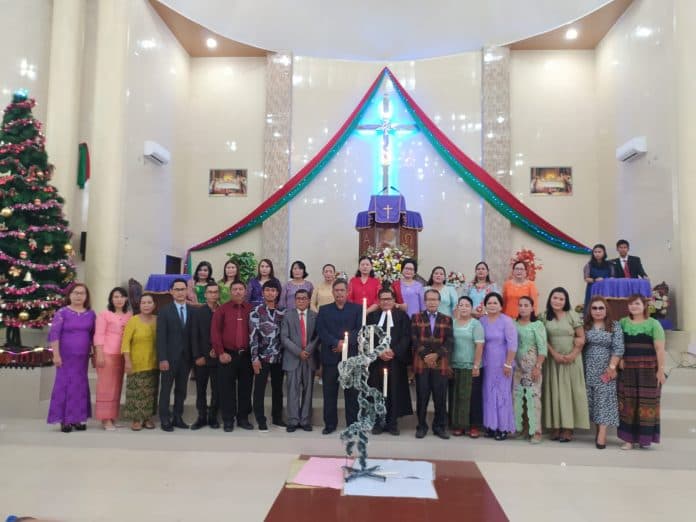 perayaan_natal_keluarga_besar_sman_5_pematang_siantar_penuh_kasih_dan_sukacita