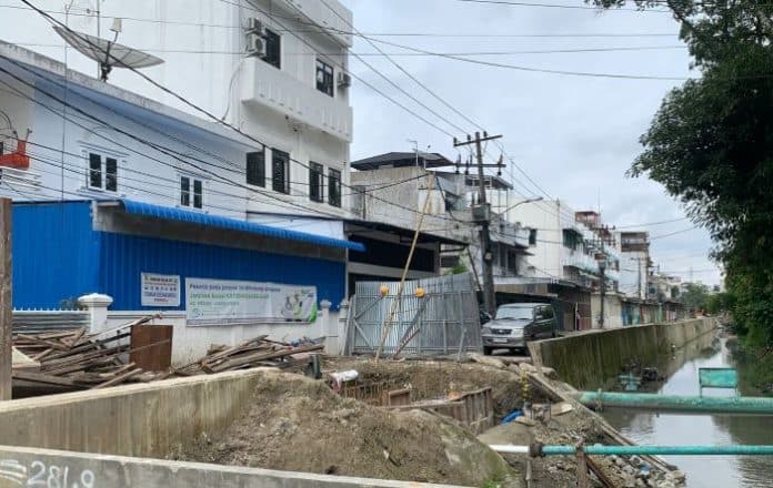 perbaikan_jalan_sampali_tak_kunjung_usai_warga_kecewa